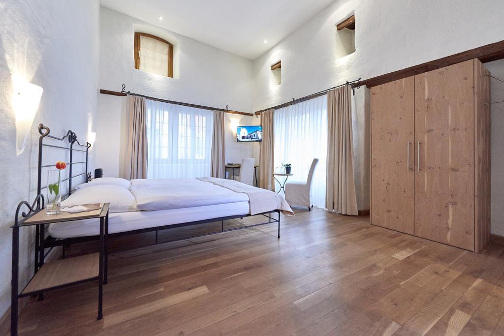 Hotel Restaurant Rathaus 툰 외부 사진