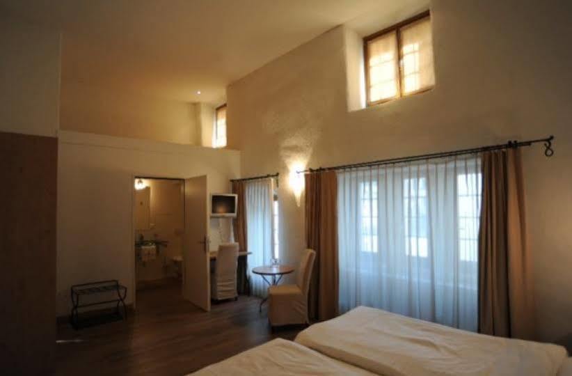 Hotel Restaurant Rathaus 툰 외부 사진